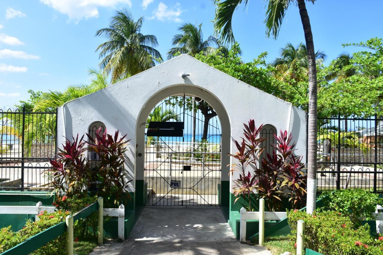 Czar'S Sanctuary- Apt B4 At Sandcastle Ocho Rios Dış mekan fotoğraf